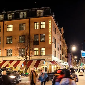 Otel Queen's By First